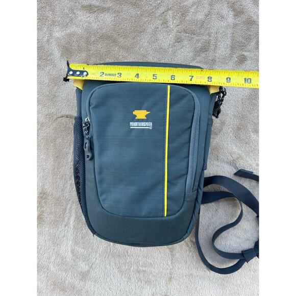 Mountainsmith Zoom Camera Bag w/Rain Cover Size Medium - Picture 7 of 8